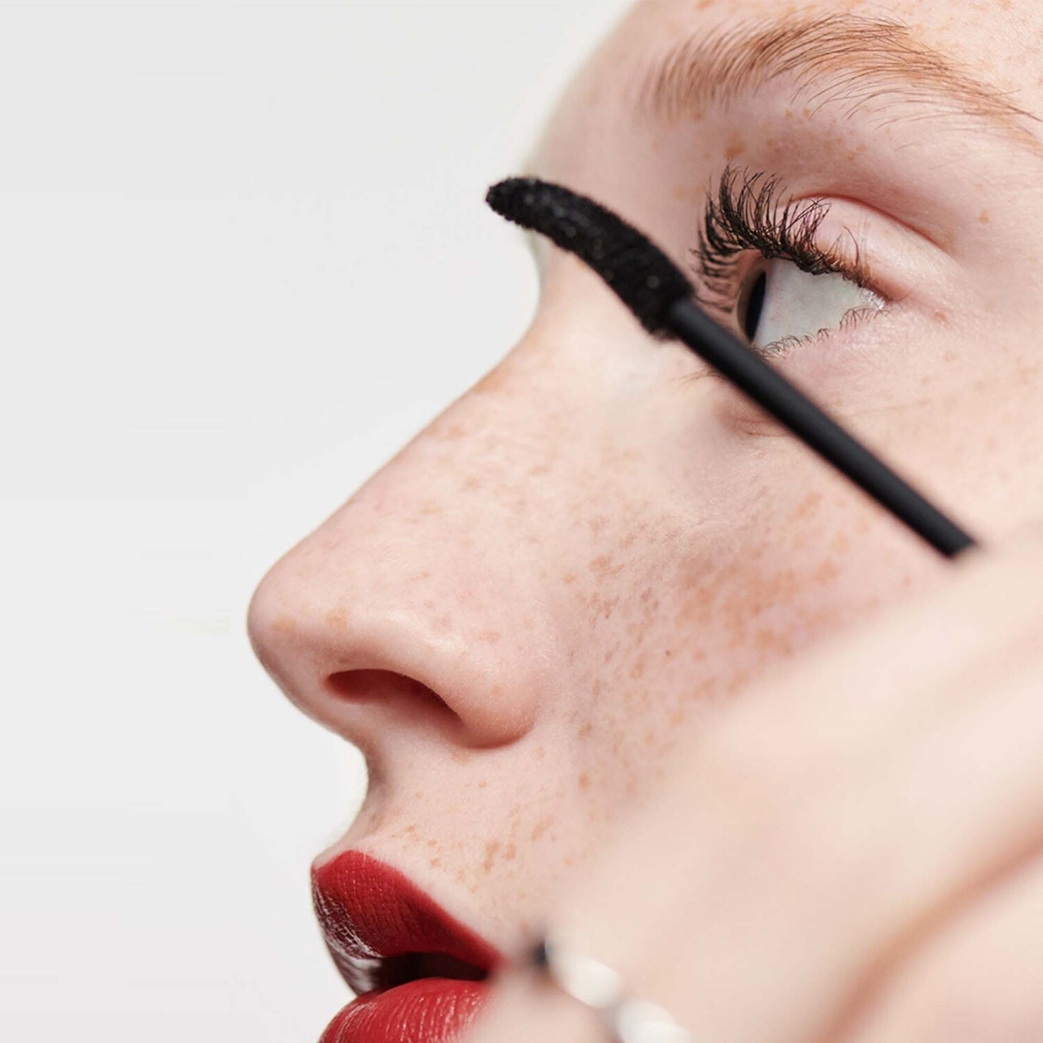 High Impact™ Zero Gravity Mascara (Máscara de pestañas)